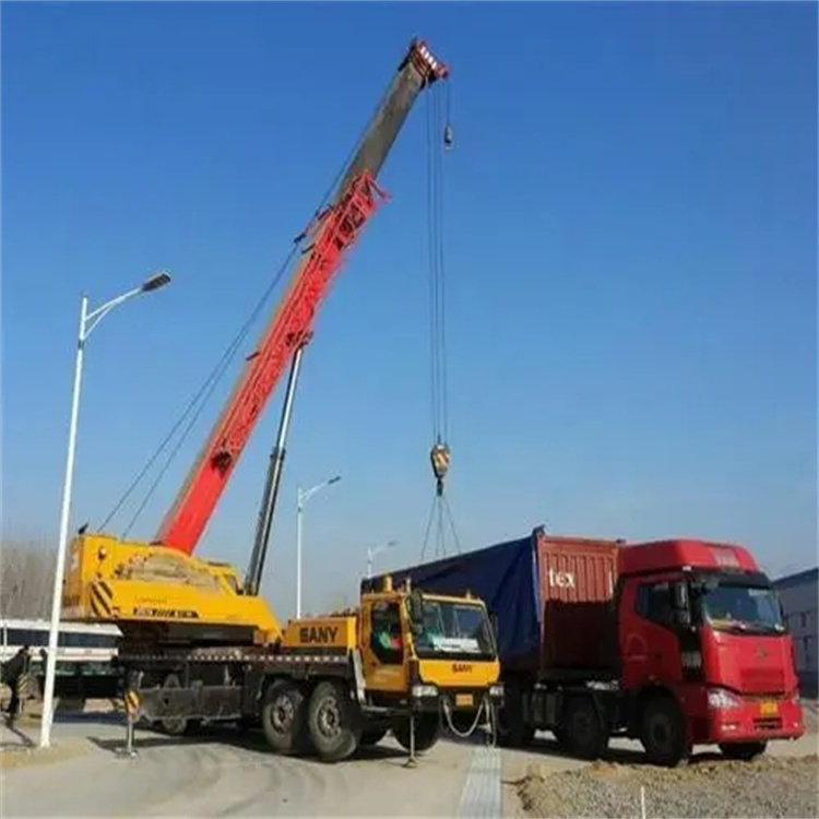 沽源吊车出租吊装大件的时候的注意事项